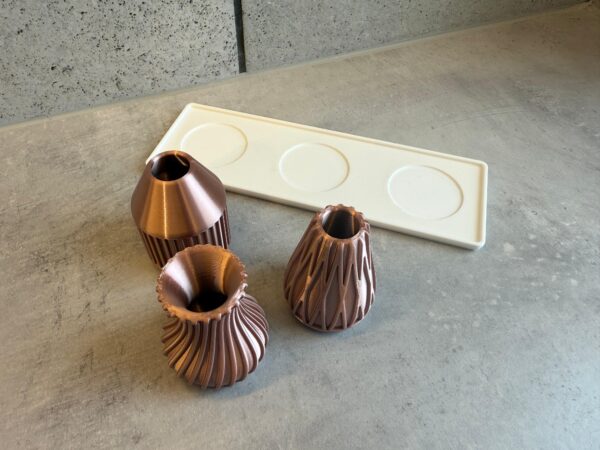 Set van 3 mini-vaasjes in roségoud – inclusief keramiek-look displayplateau - Afbeelding 3
