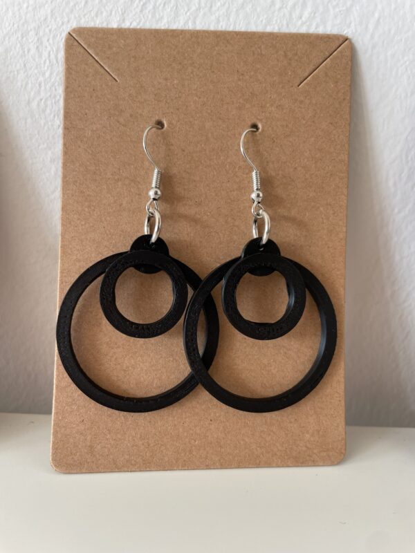 🖤 Graphic Grace – Zwarte geometrische oorbellen - Afbeelding 5